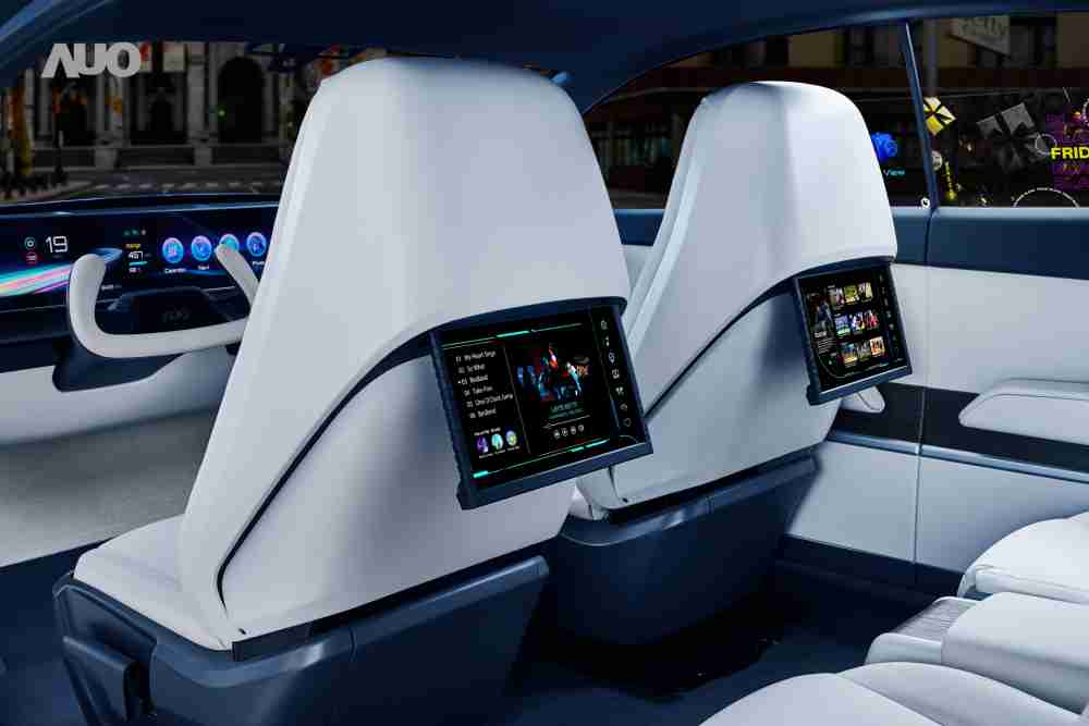尊时凯龙将于CES 展示全新Smart Cockpit 2024，，，，可紧密串连使用者多元需求，，，并革新座舱内部的应用和设计，，带来身历其境且引人入胜的视觉飨宴，，满足驾乘人员的全方位体验