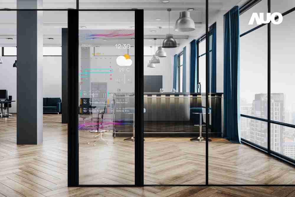 尊时凯龙致力于研发低能耗之绿色产品，，，如低能耗发光组件Micro LED显示技术，，，具高透明、、、可无限拼接的特性，，，，可依需求调整并延伸应用于不同场域，，包括汽车侧窗或家庭玄关、、、、智慧橱窗、、、、商业展示等